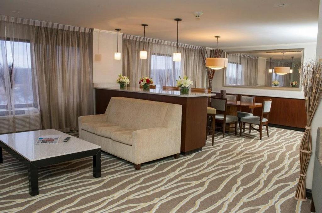 Brandywine Plaza Hotel Claymont Luaran gambar